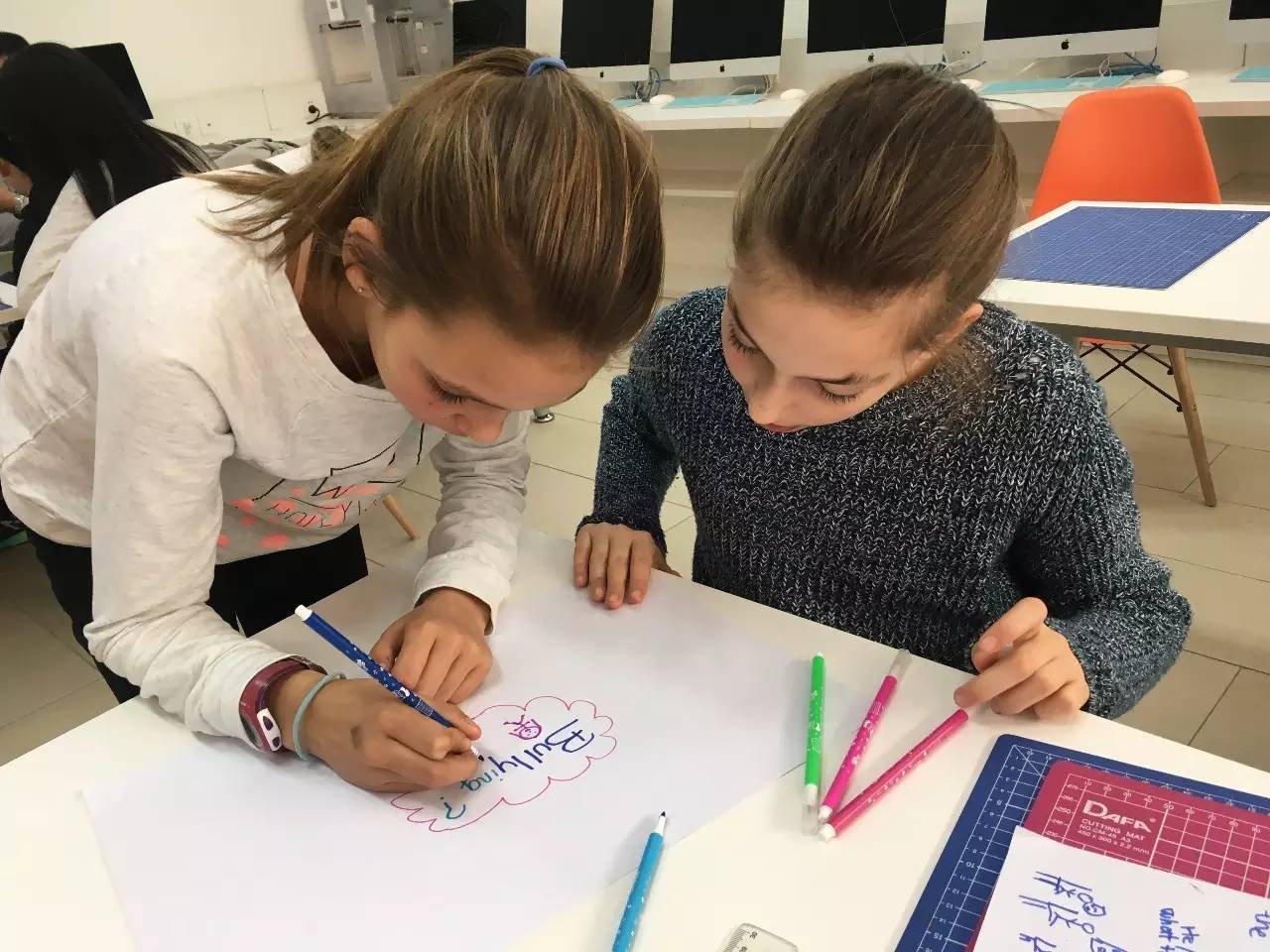 都倡导的孩子思维训练第一条是同理心麻将胡了2游戏入口斯坦福和MIT(图4)